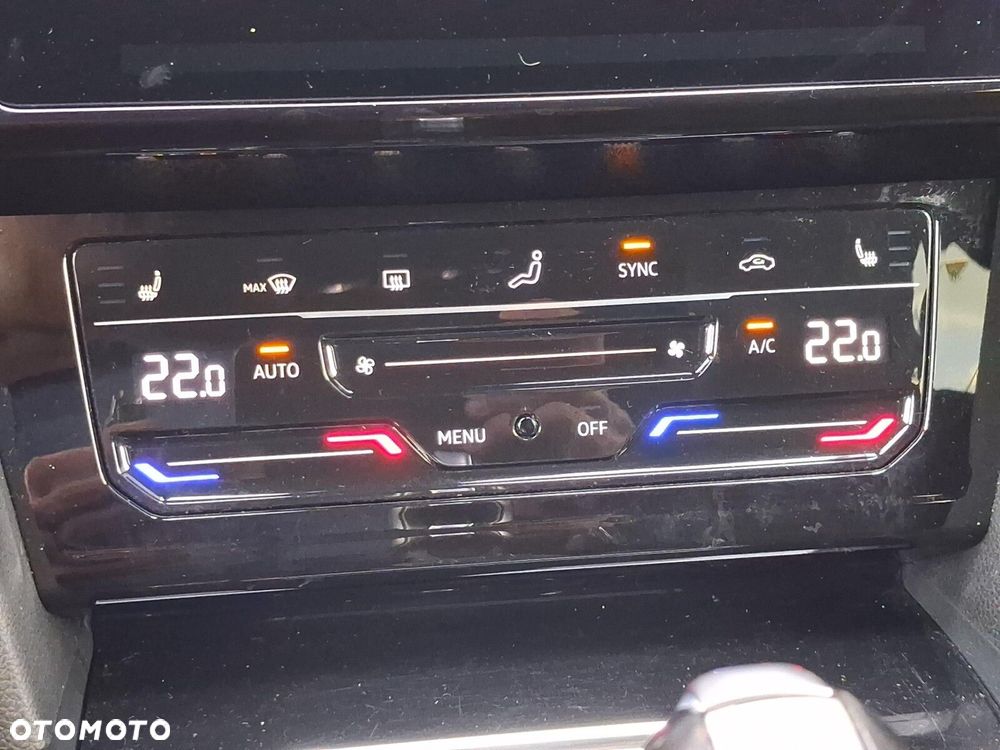 Volkswagen Arteon 2.0 TSI R-Line DSG - 25