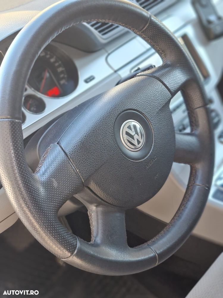 Volkswagen Passat 2.0 TDI DPF DSG Comfortline - 6