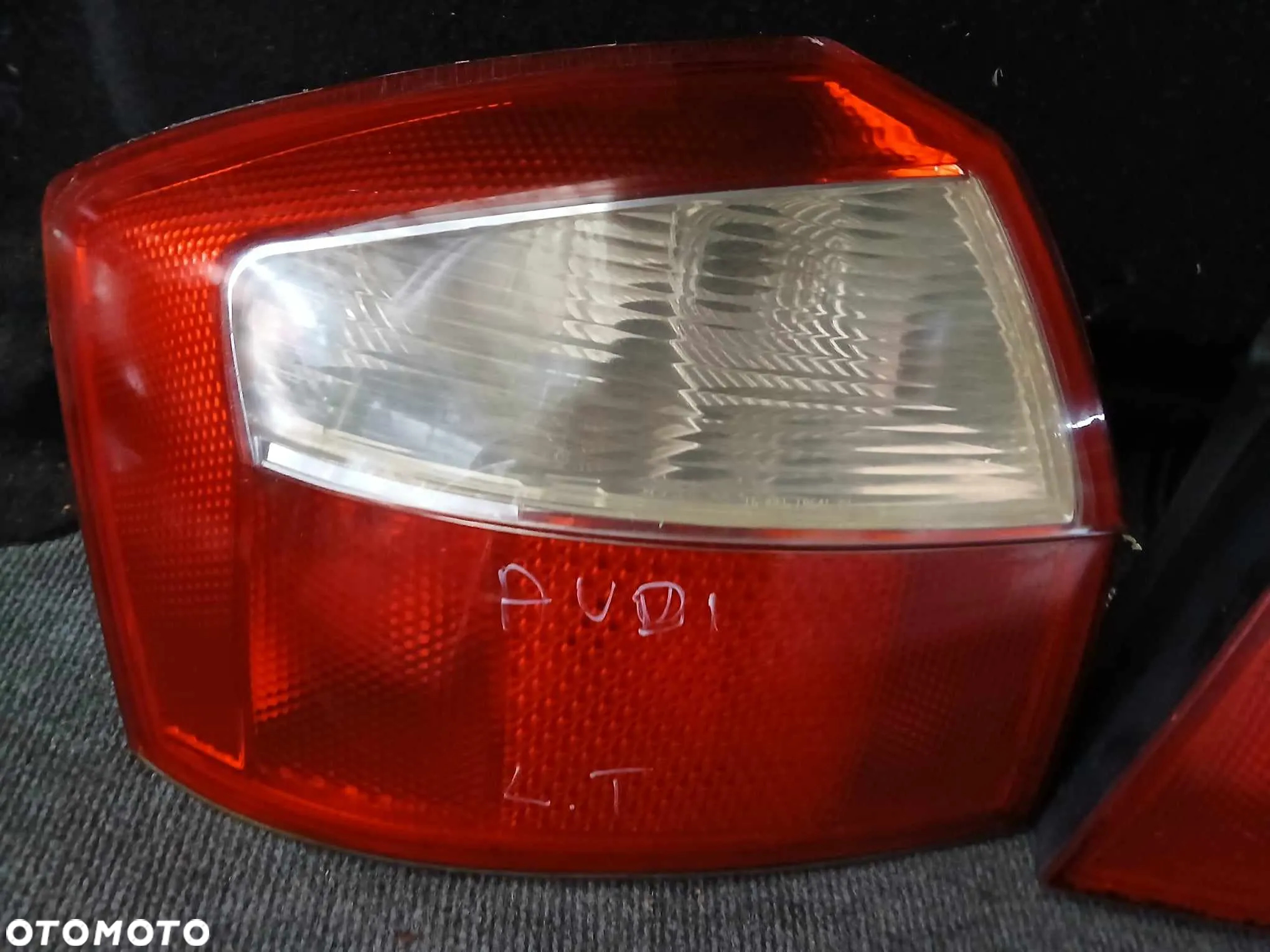 Audi A4 B6 Sedan  Lampa tylna prawa, lewa. Lampy tylne. - 2