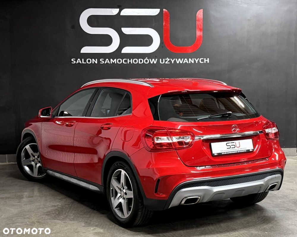Mercedes-Benz GLA 200 AMG Line - 4