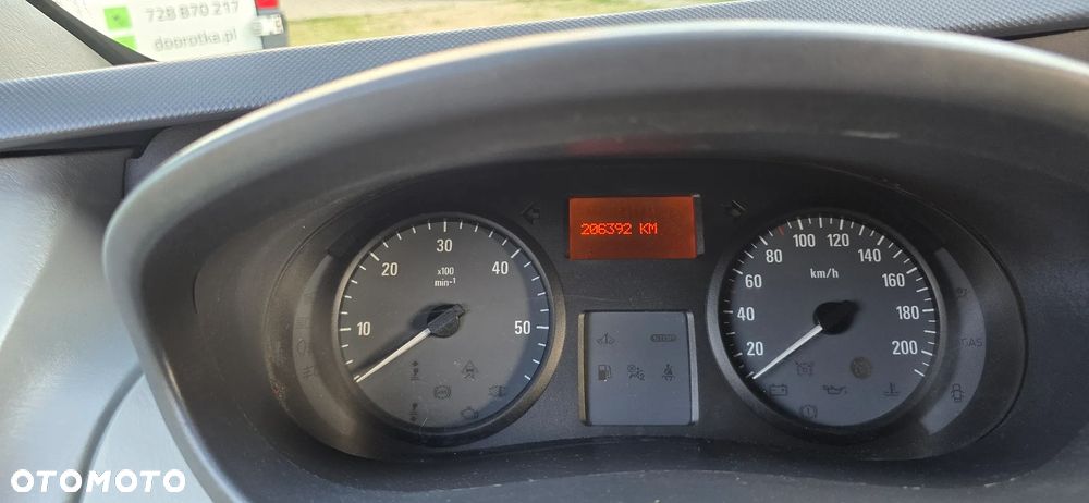 Opel Vivaro - 13