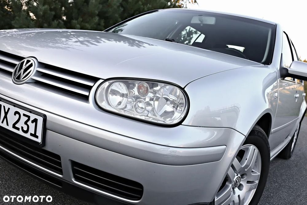 Volkswagen Golf 1.6 Comfortline - 1
