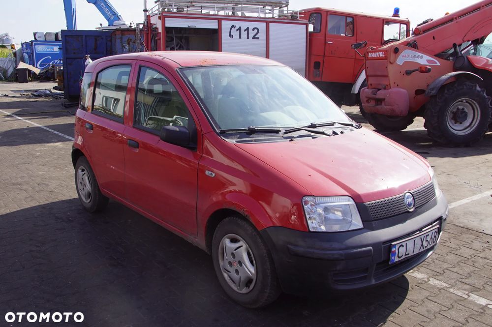 Auto na części - Fiat Panda II 1.1 54 KM 187A1000 C514 2004R Silnik Skrzynia Drzwi Szyba Lusterko Błotnik Maska Klapa Deska Kokpit Sterownik Moduł Czujnik Licznik Kierownica - 9