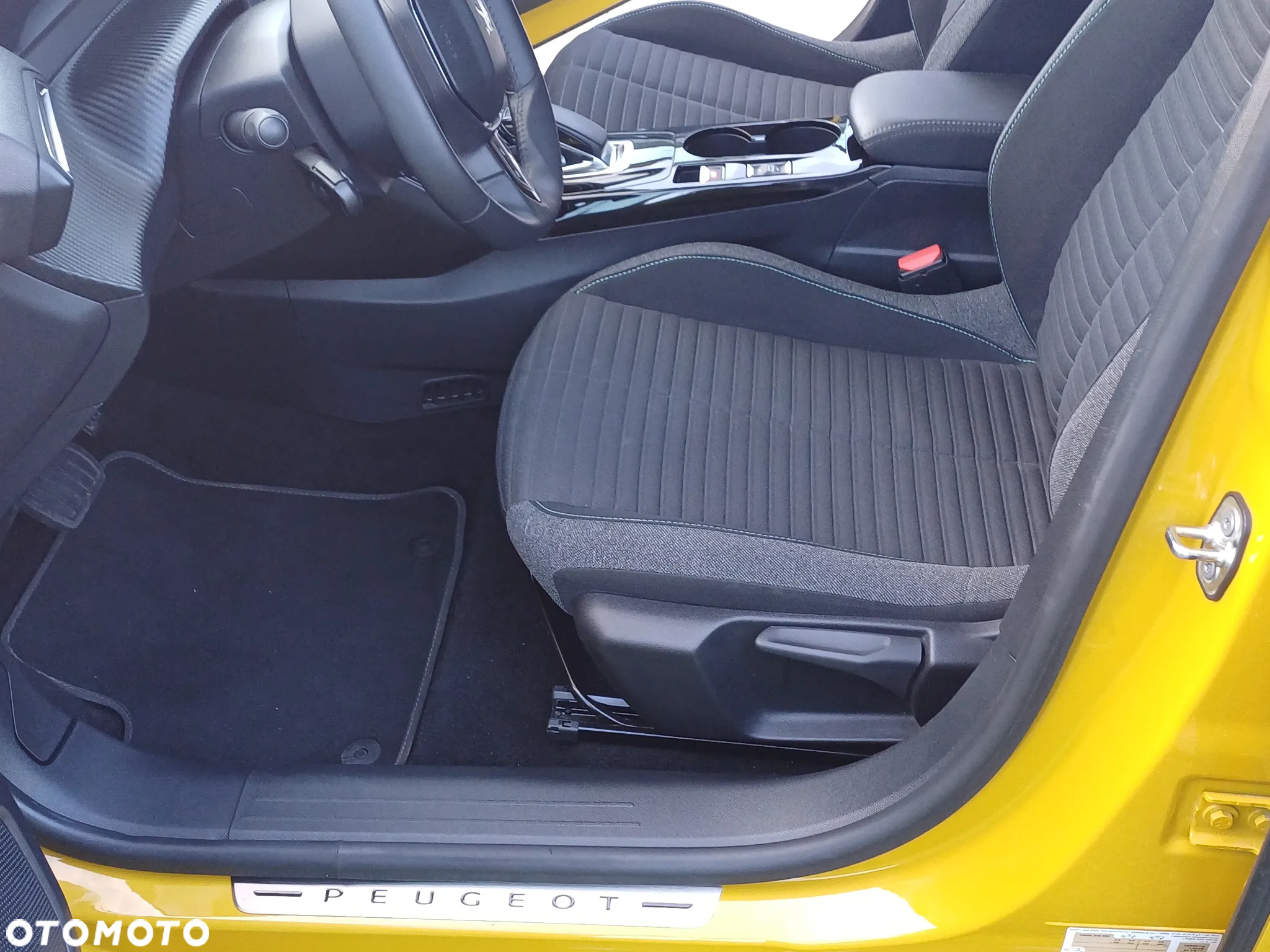 Peugeot 208 e-208 50kWh Style - 13