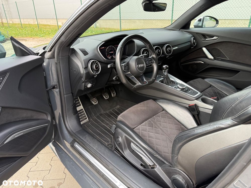 Audi TT S Coupé 2.0 TFSI Quattro - 7