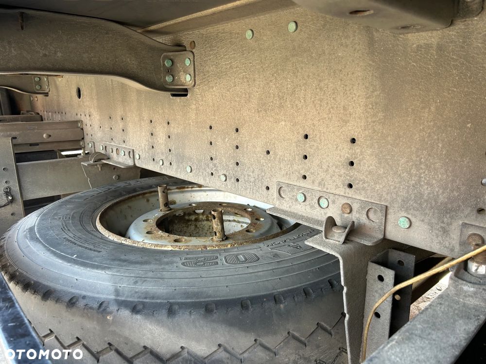 Schmitz Cargobull FIRANKA / 10 SZTUK / BARDZO ŁADNE OPONY / Z PEŁNYM WYPOSAŻENIEM DO ZAŁADUNKU / 2 KOŁA ZAPASOWE / DOSTĘPNE KOLORY SREBRNY - NIEBIESKI - CZERWONY / NIEKTÓRE MAJĄ NOWE PLANDEKI !! - 20