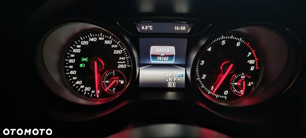 Mercedes-Benz CLA 250 4Matic 7G-DCT - 8