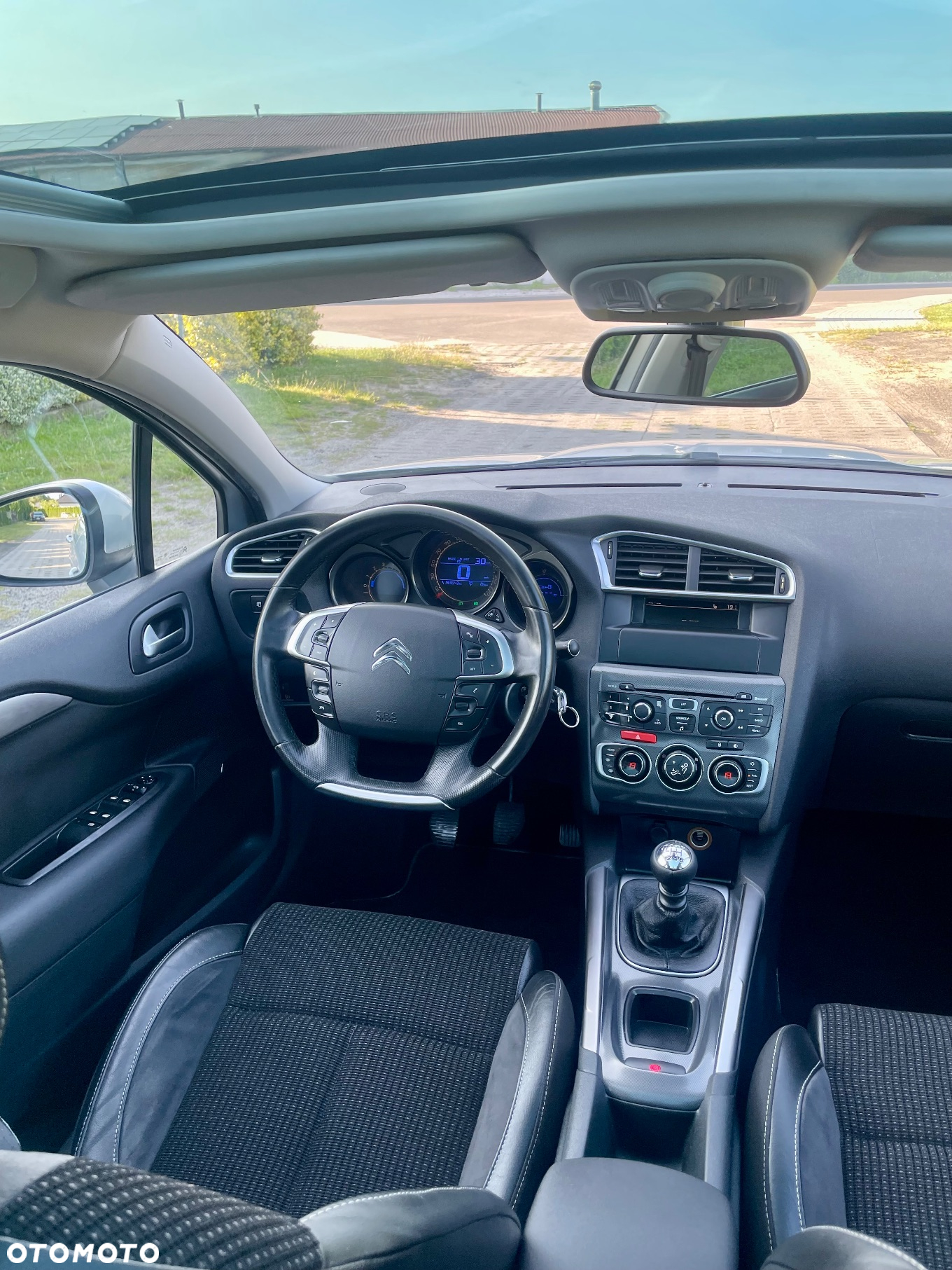 Citroën C4 1.6 HDi Exclusive - 23