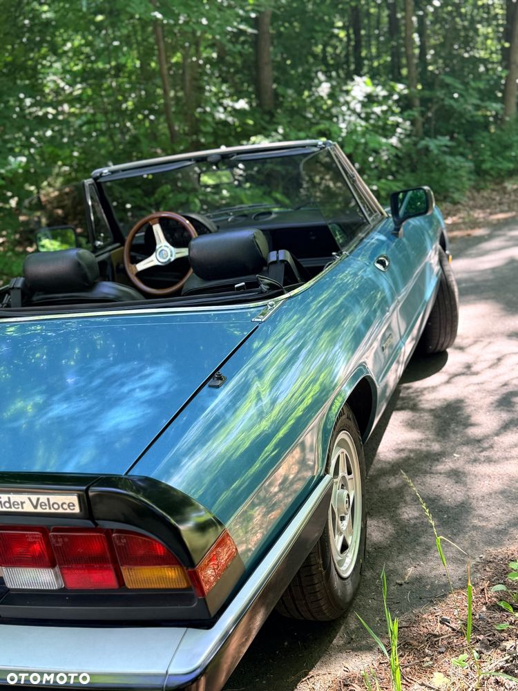 Alfa Romeo Spider - 13