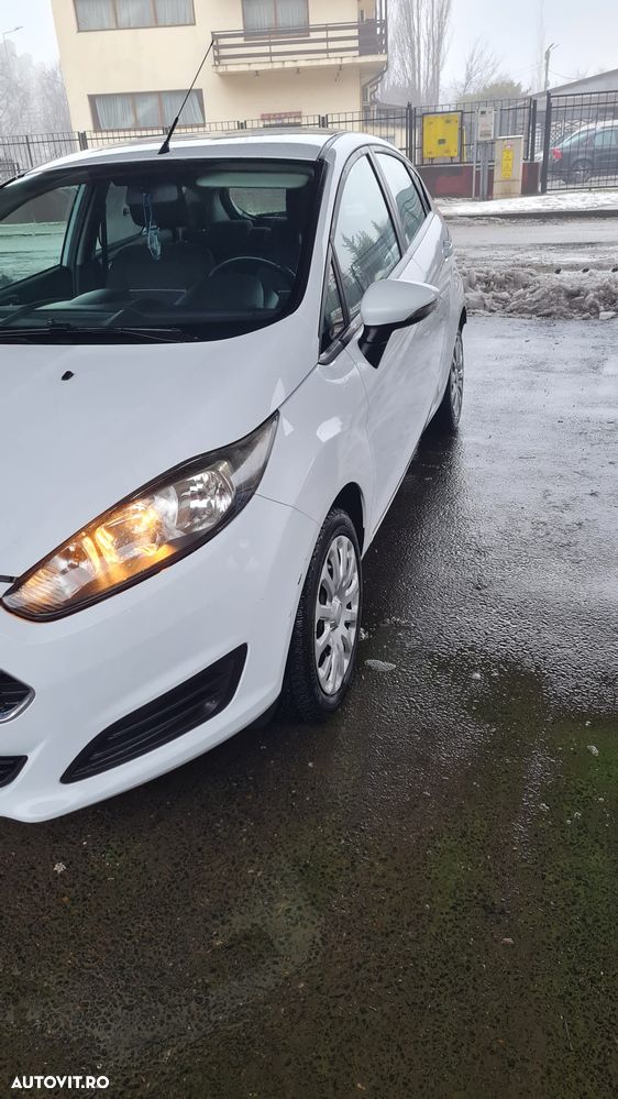 Ford Fiesta - 2