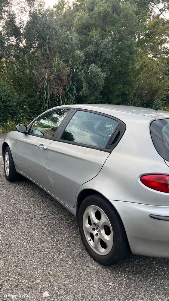 Alfa Romeo 147 1.9 JTD 16V Progression - 5