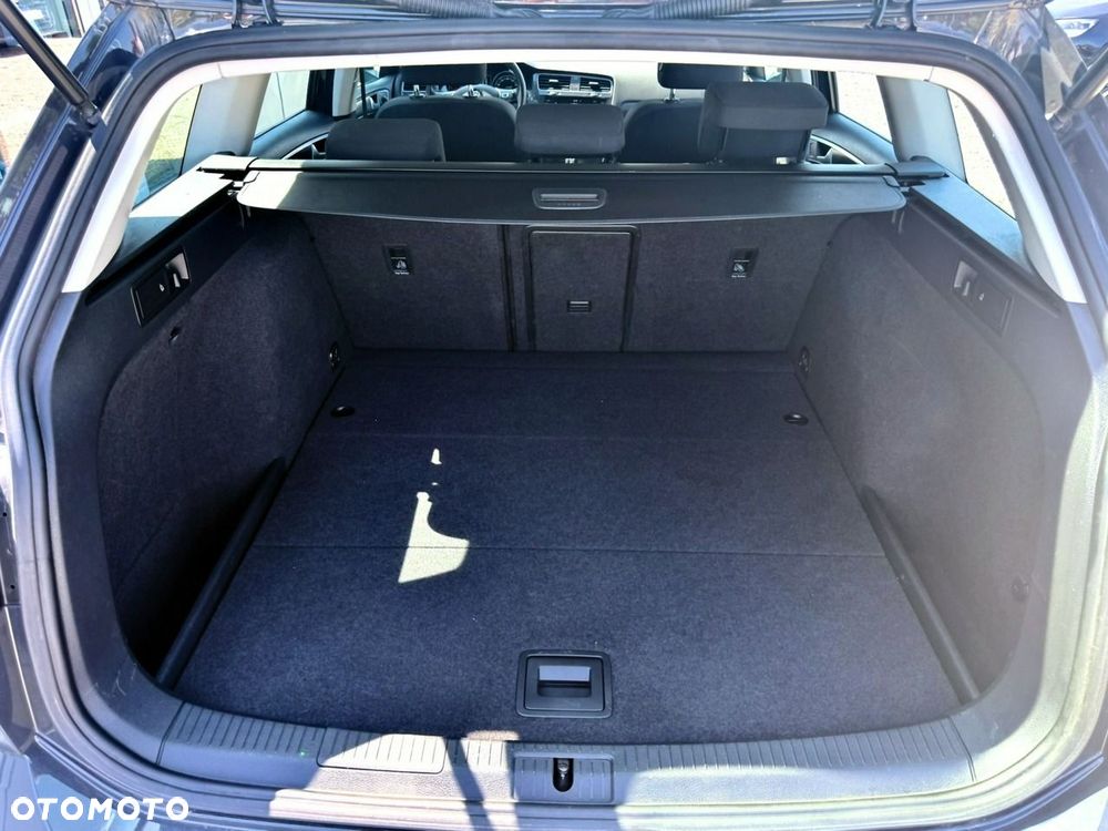 Volkswagen Golf 1.6 TDI SCR DSG Comfortline - 25