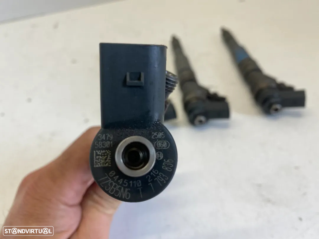 Injetores BMW 1/3/5 E8X/E9X/E6X 2.0 REF: 7793836 - 3