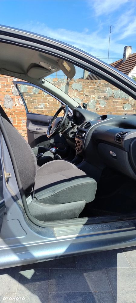 Peugeot 206 - 7