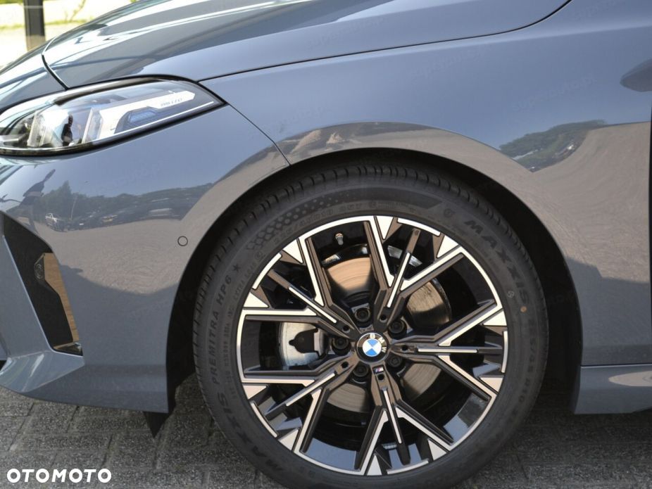 BMW Seria 1 120 mHEV - 13