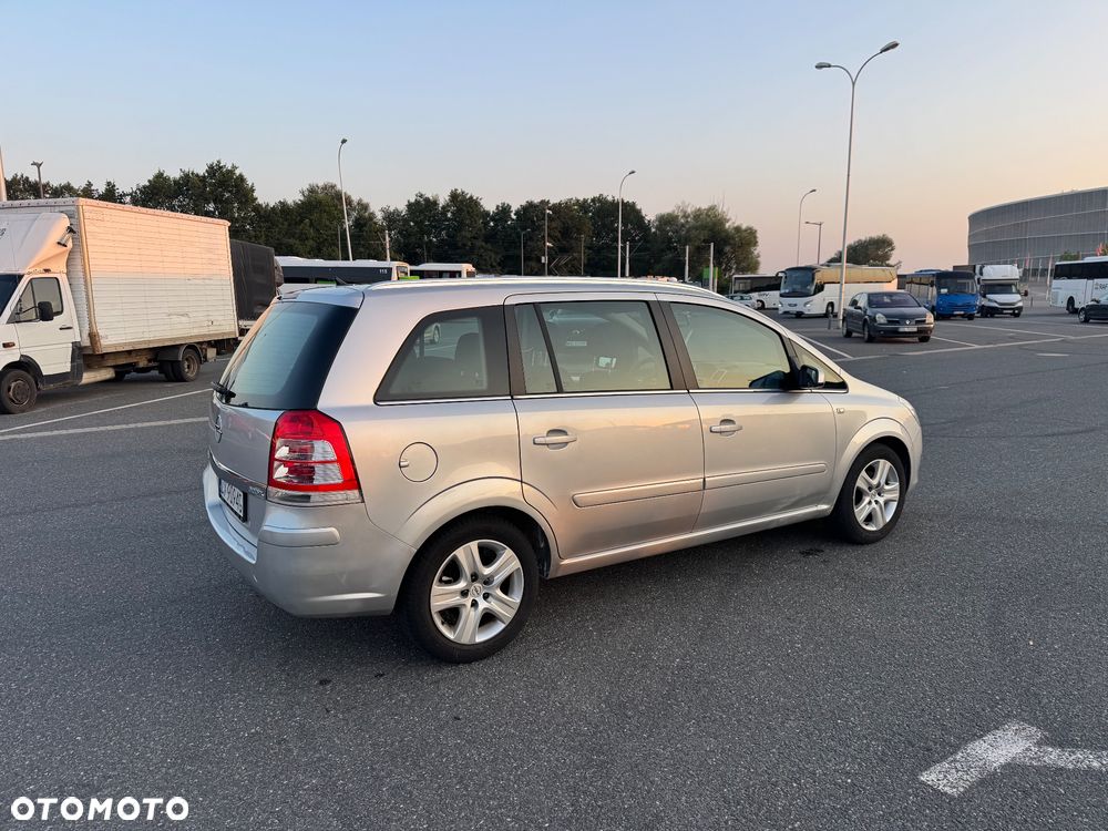 Opel Zafira - 7