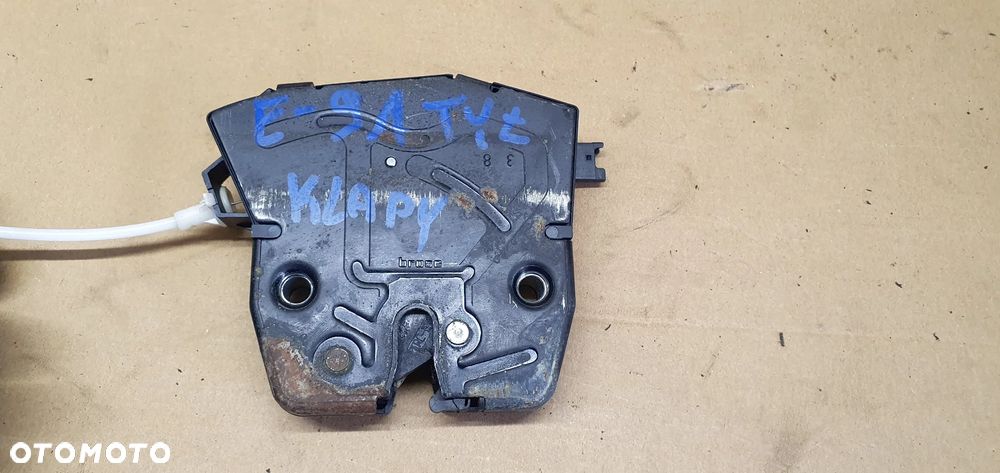 Zamek klapy bagażnika BMW 3 E90 7119049 - 4