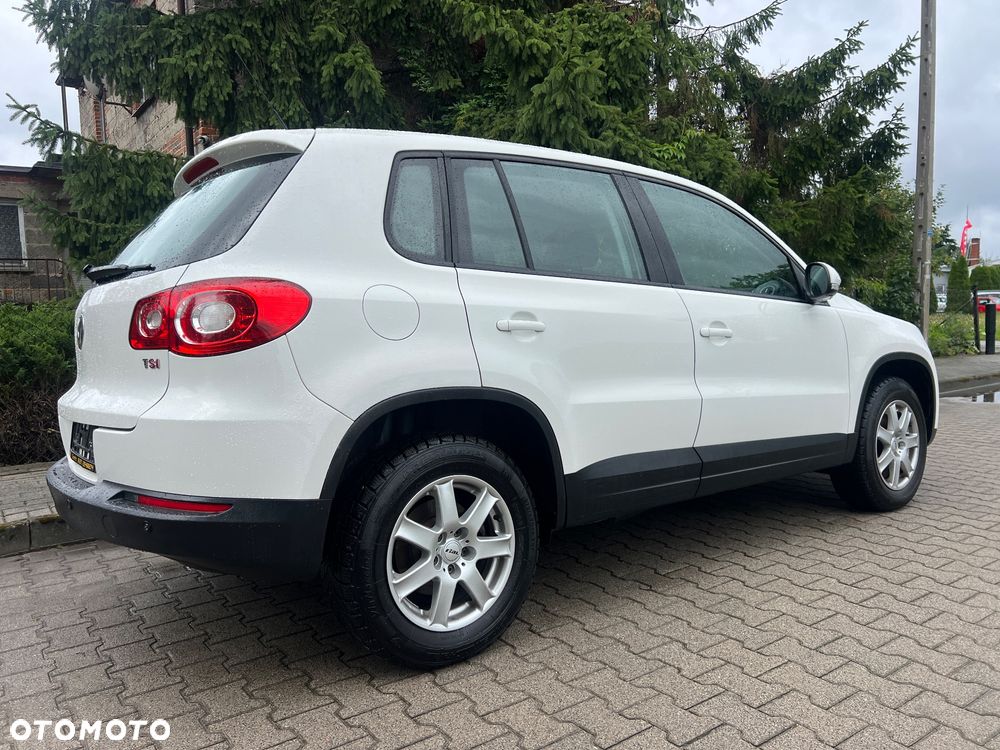 Volkswagen Tiguan - 21