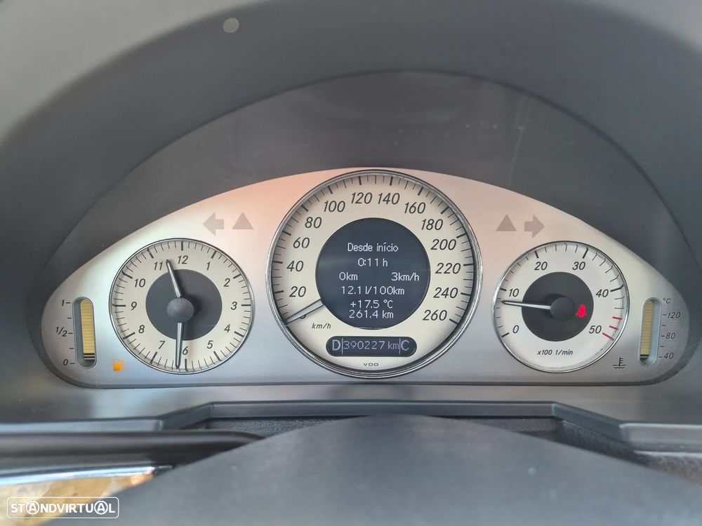 Mercedes-Benz E 220 CDI Avantgarde Aut. - 21