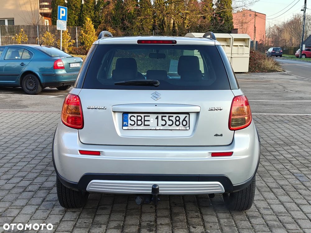 Suzuki SX4 1.6 GS / Premium - 10