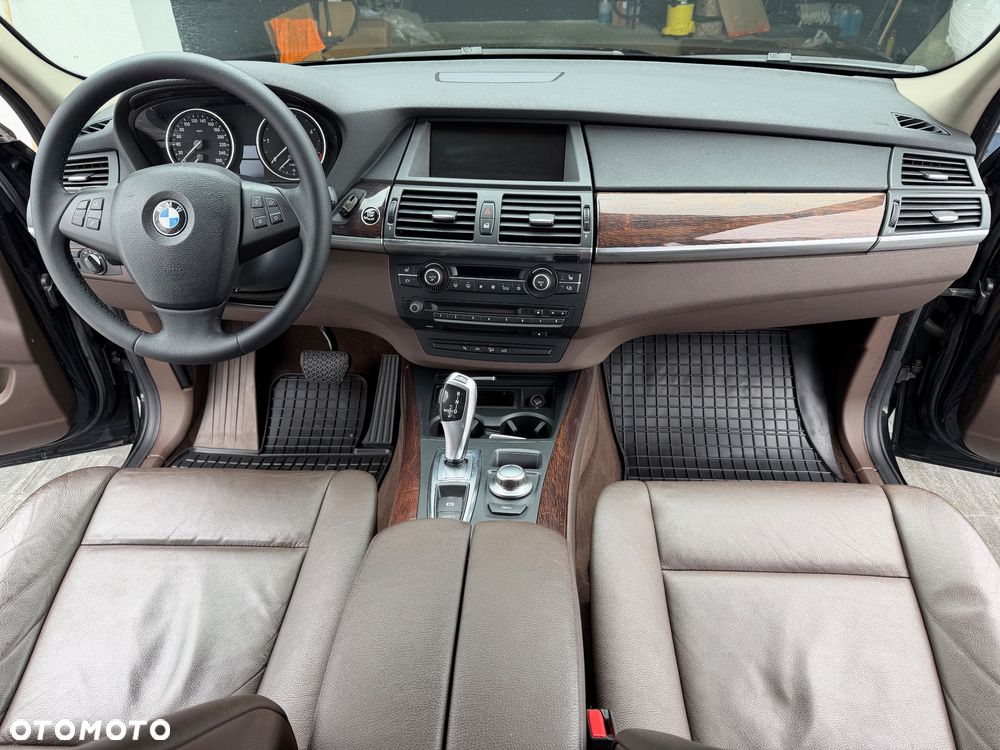 BMW X5 xDrive30d - 14