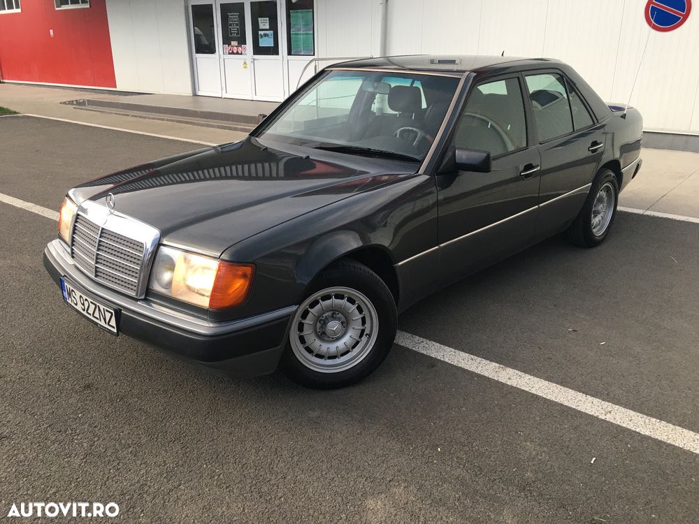 Mercedes-Benz W124 - 1