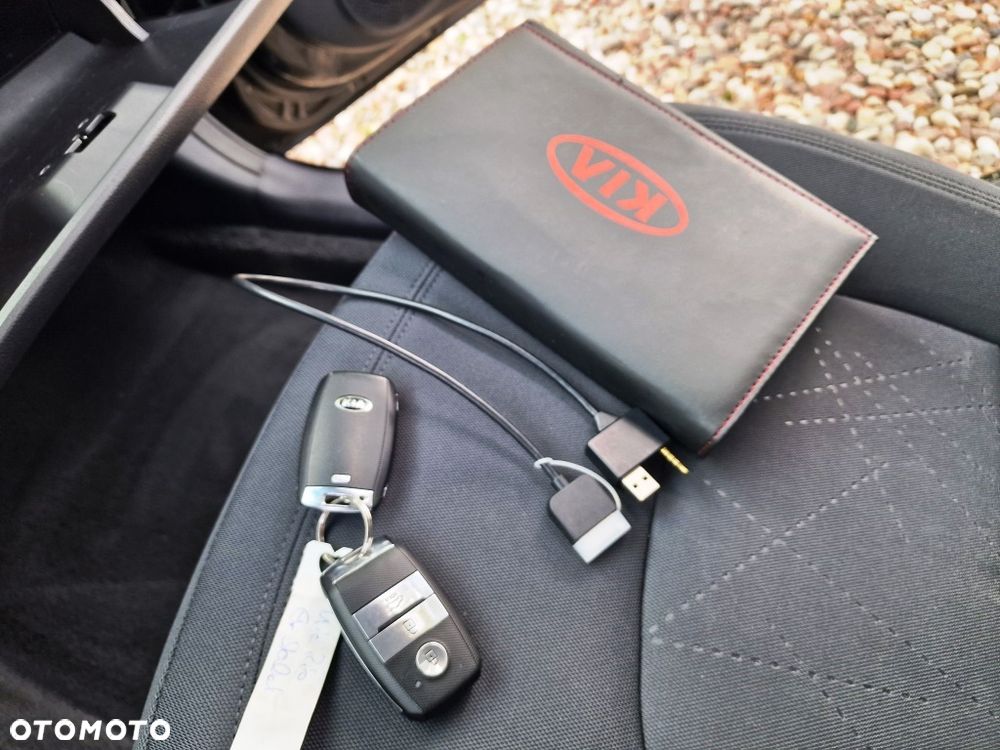 Kia Rio - 40