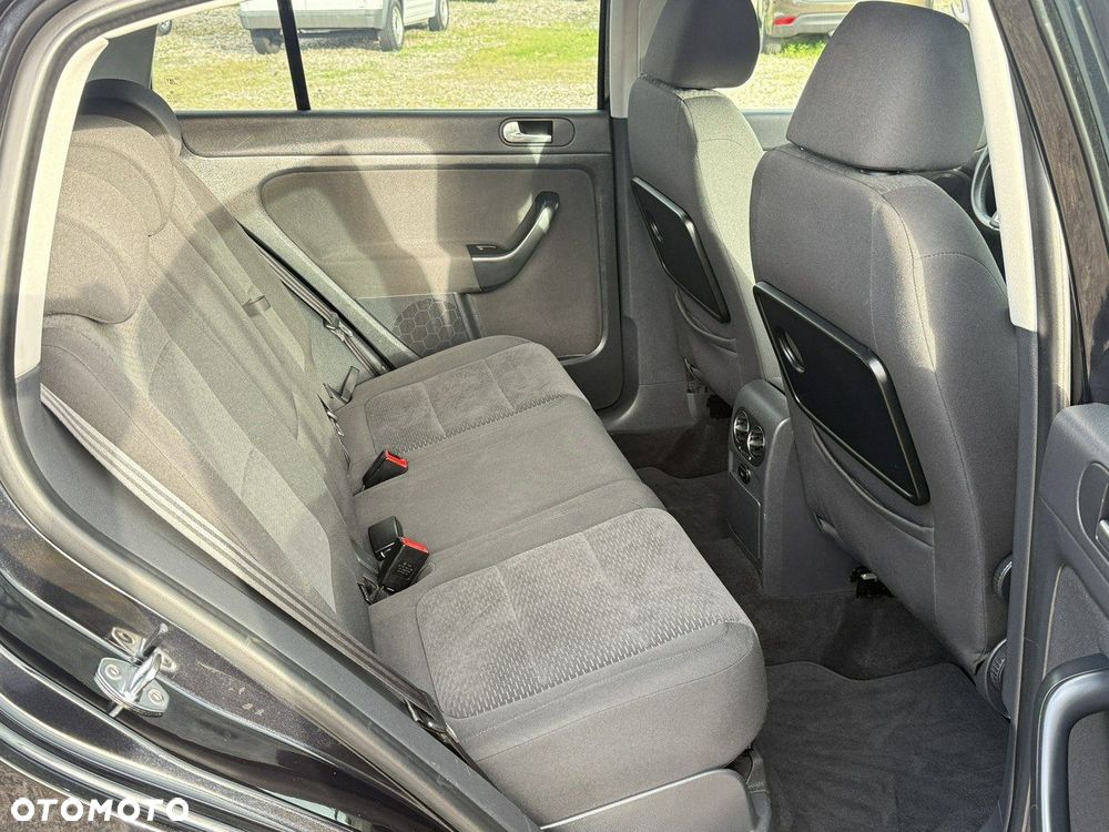 Volkswagen Golf Plus - 27