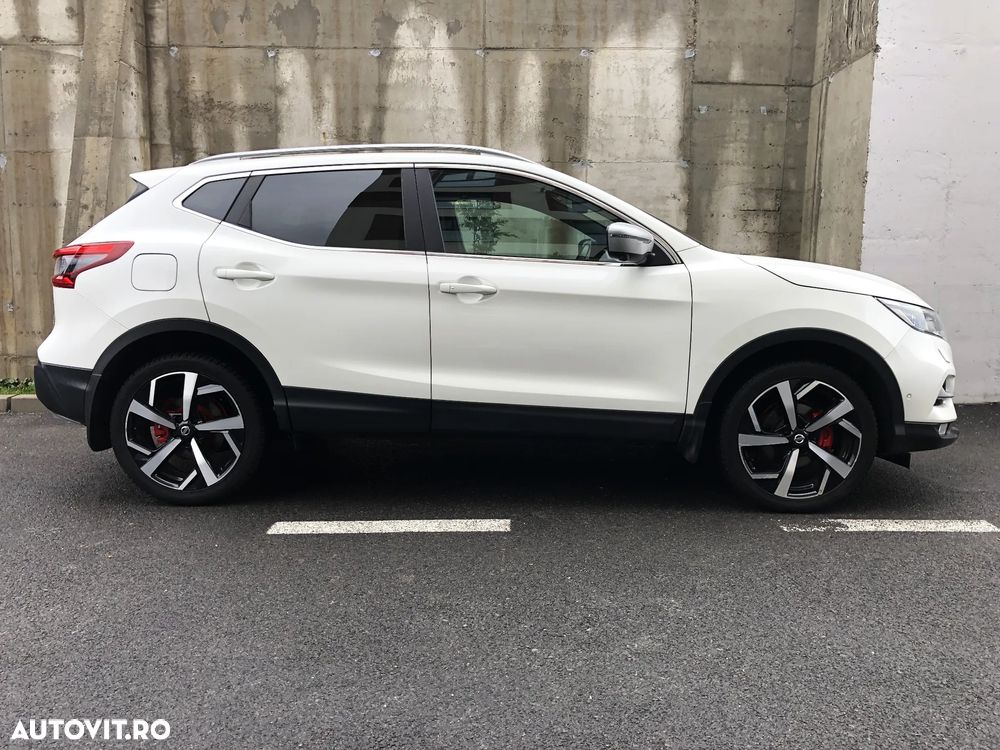 Nissan Qashqai 1.6 DCI Xtronic TEKNA+ - 29