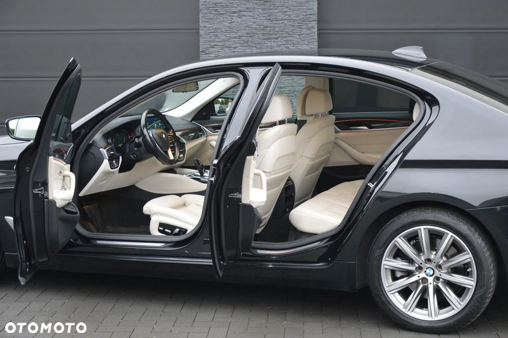 BMW Seria 5 520d xDrive Luxury Line - 13