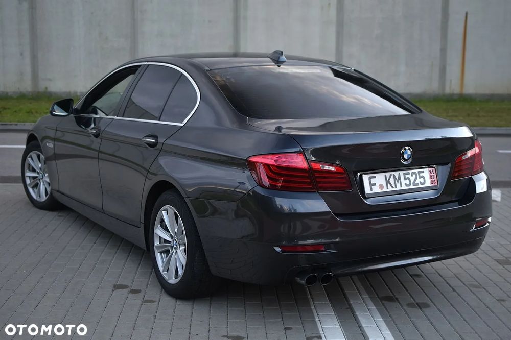 BMW Seria 5 525d Sport-Aut - 7