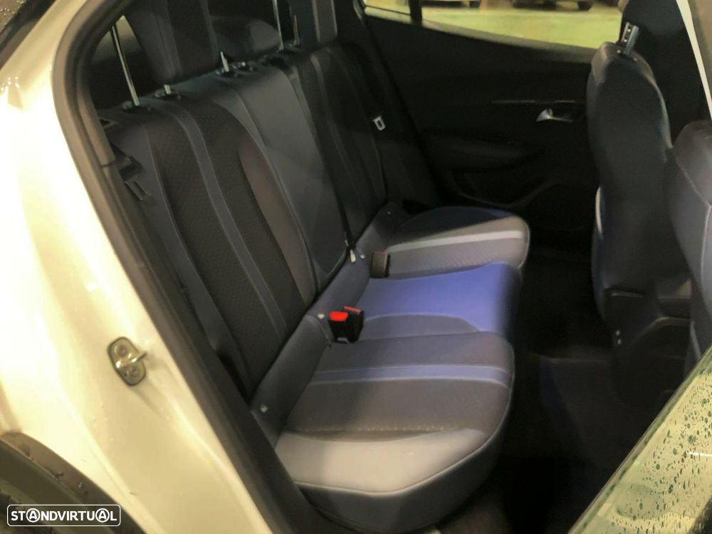 Peugeot 2008 PureTech 130 EAT8 Allure Pack - 11