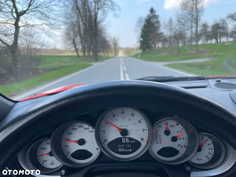 Porsche 911 Carrera S Tiptronic - 11