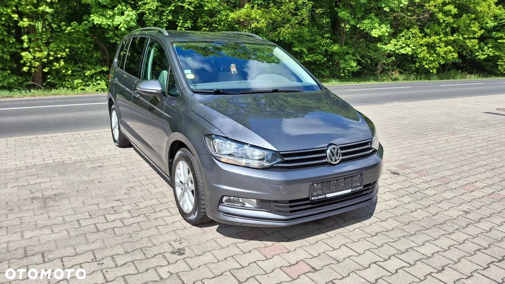 Volkswagen Touran 1.6 TDI SCR (BlueMotion Technology) DSG Comfortline - 2