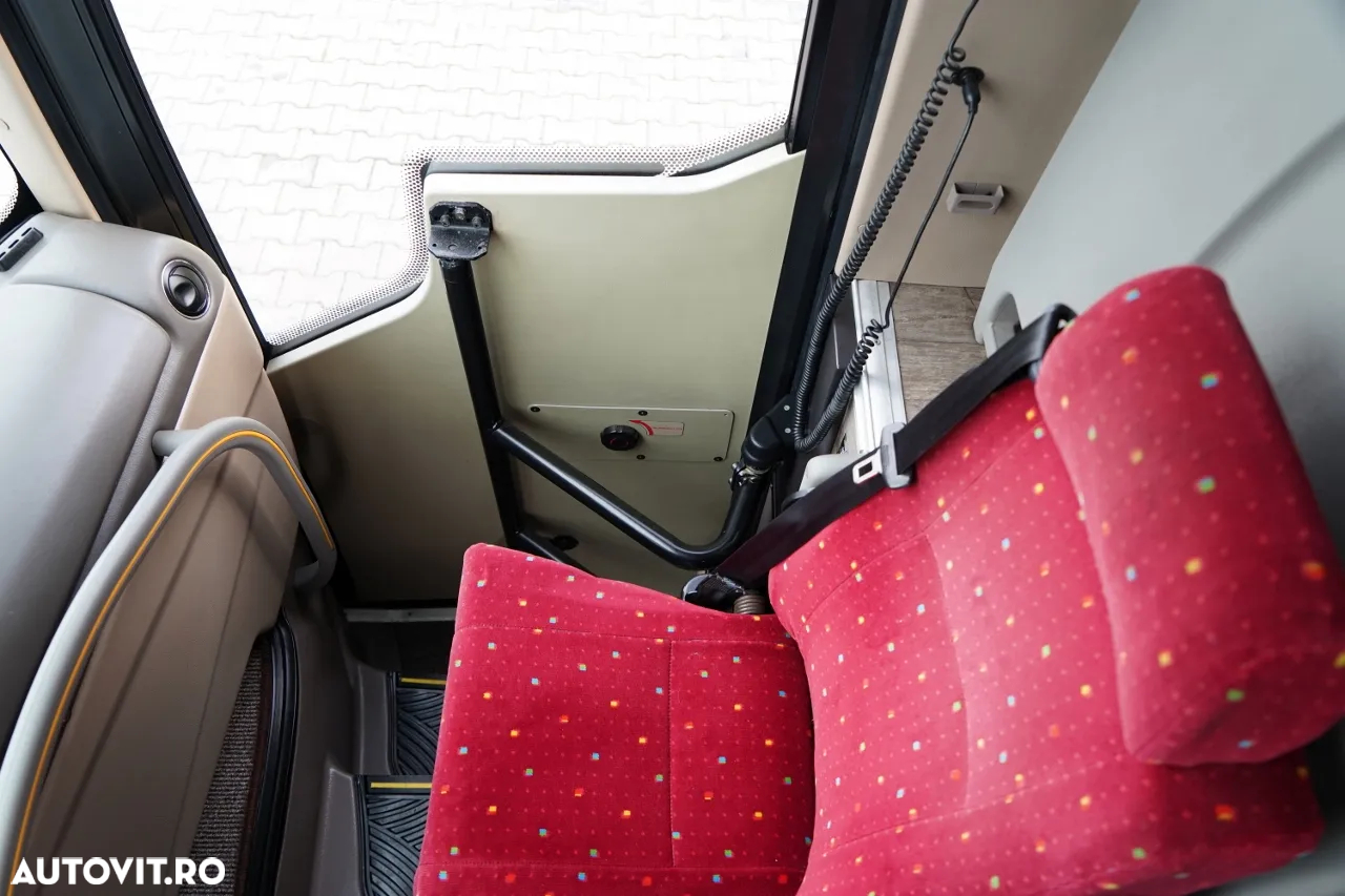Iveco MAGELYS / EURO 6 / SUPER STARE / TURIST / MANUALĂ / KILOMETRAJ 293.000 km / IMPORTAT DIN FRANȚA / CONTRACT POST-SERVICE / - 24