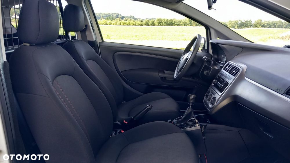 Fiat Punto 1.4 Easy S&S - 35
