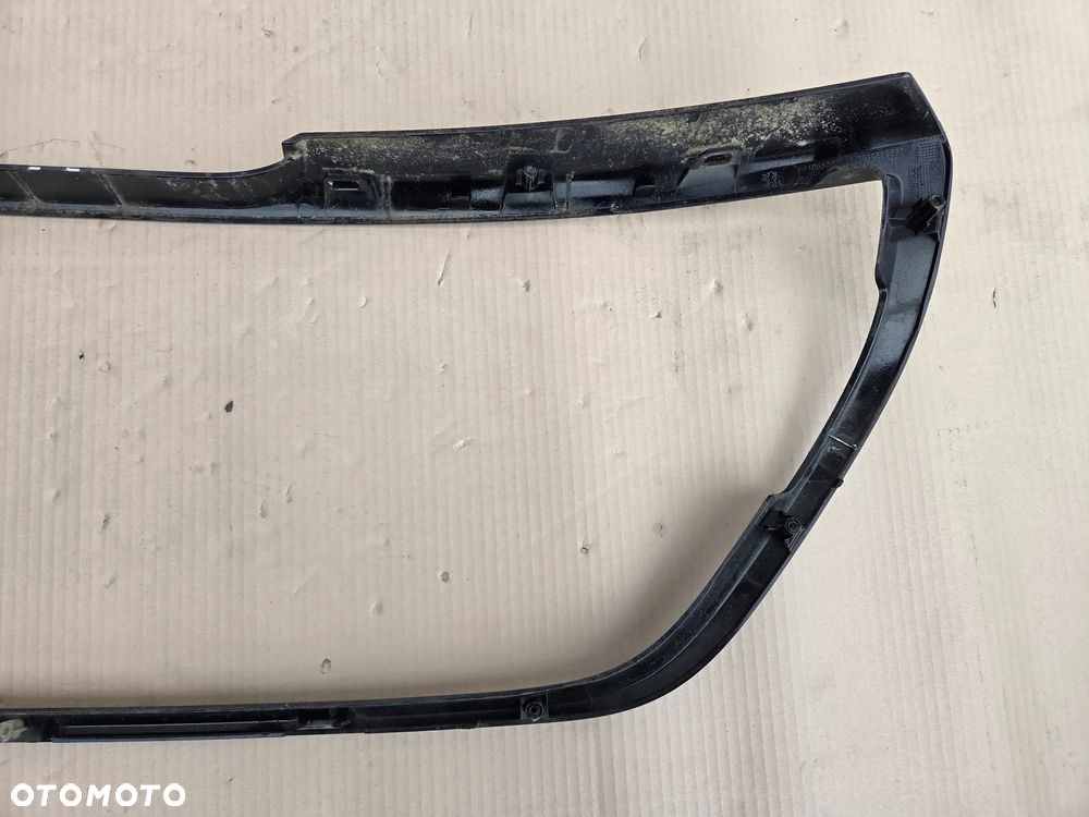 Grill ramka grilla atrapa Peugeot 208 LIFT - 10