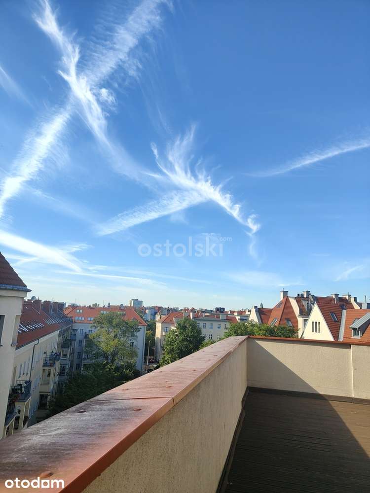 Oryginalny apartament z dużym tarasem