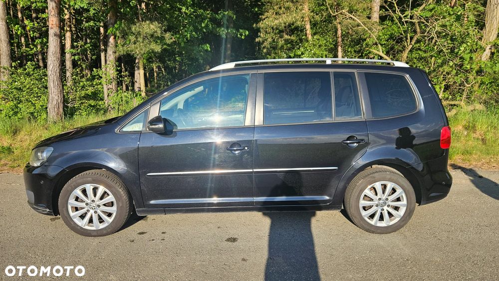 Volkswagen Touran 1.6 TDI DPF BlueMotion Technology Highline - 4