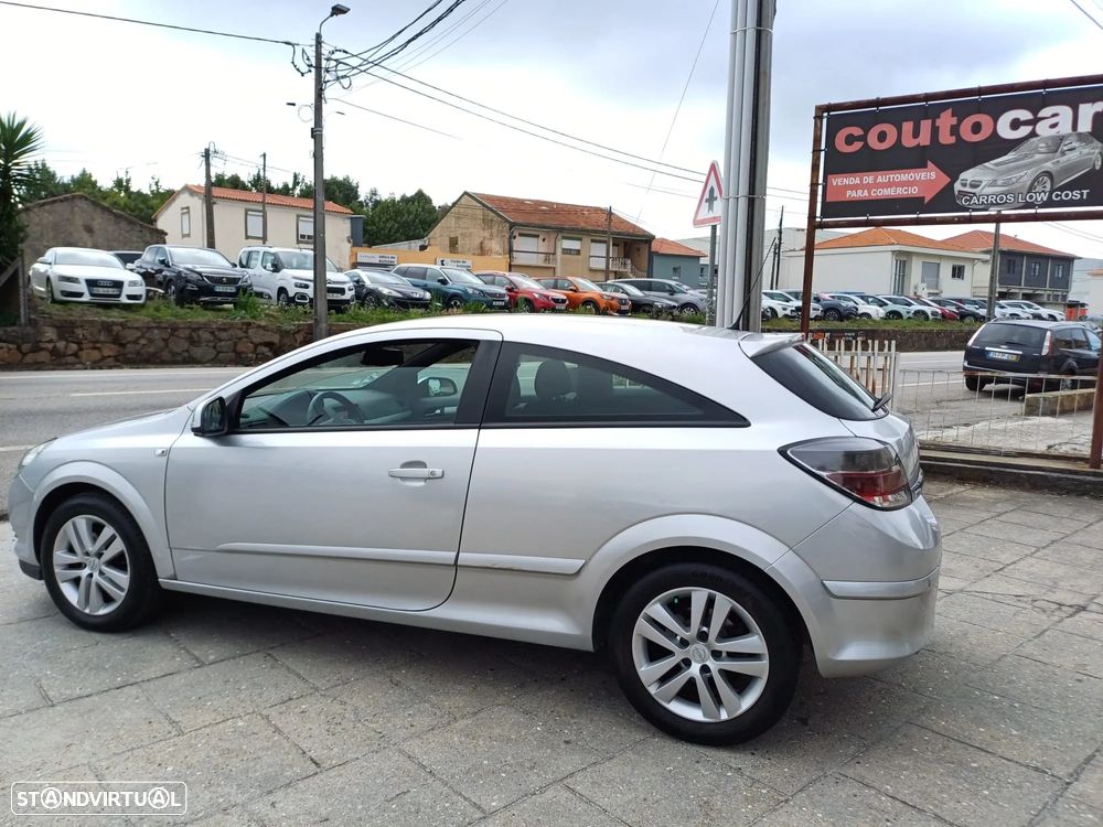 Opel Astra GTC 1.7 CDTi ecoFLEX - 2
