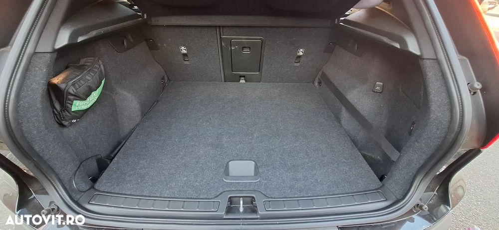 Volvo XC 40 - 13