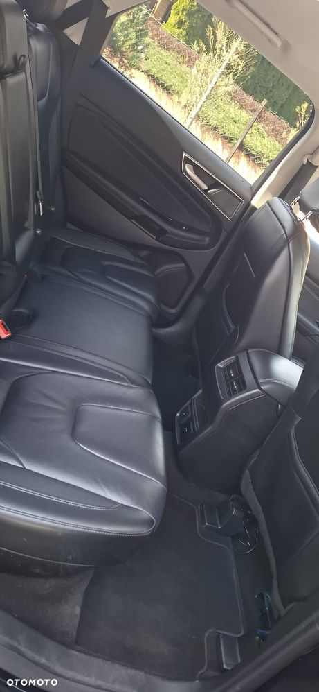Ford Edge - 18
