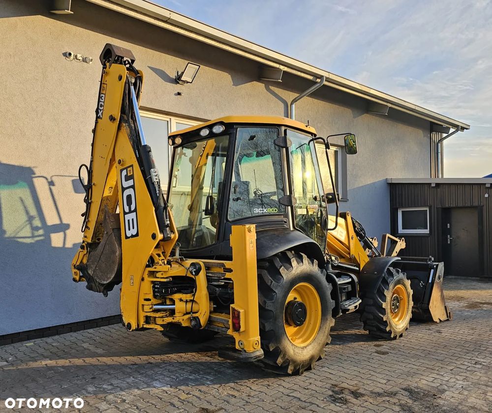 JCB 3CX Contractor 110kM - 3