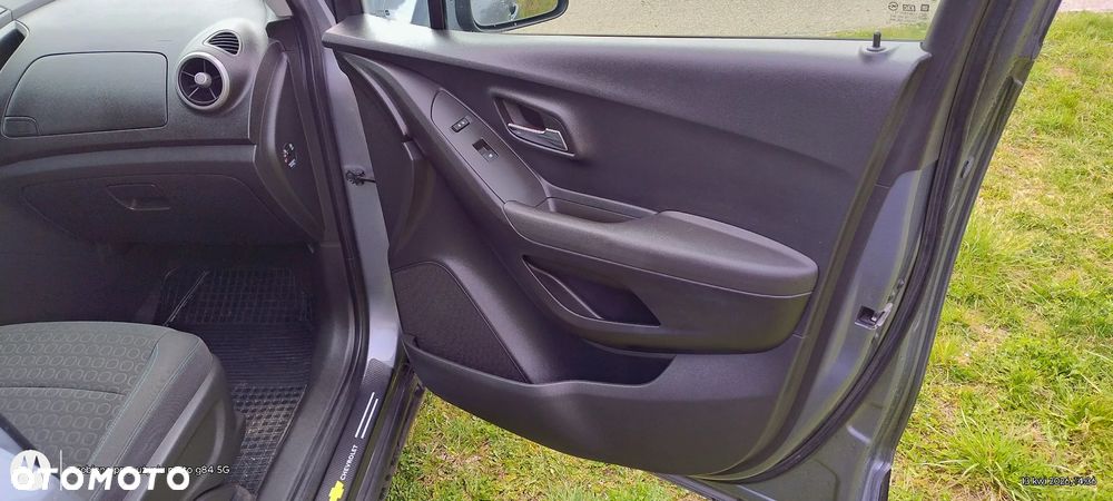 Chevrolet Trax 1.4T LT - 27