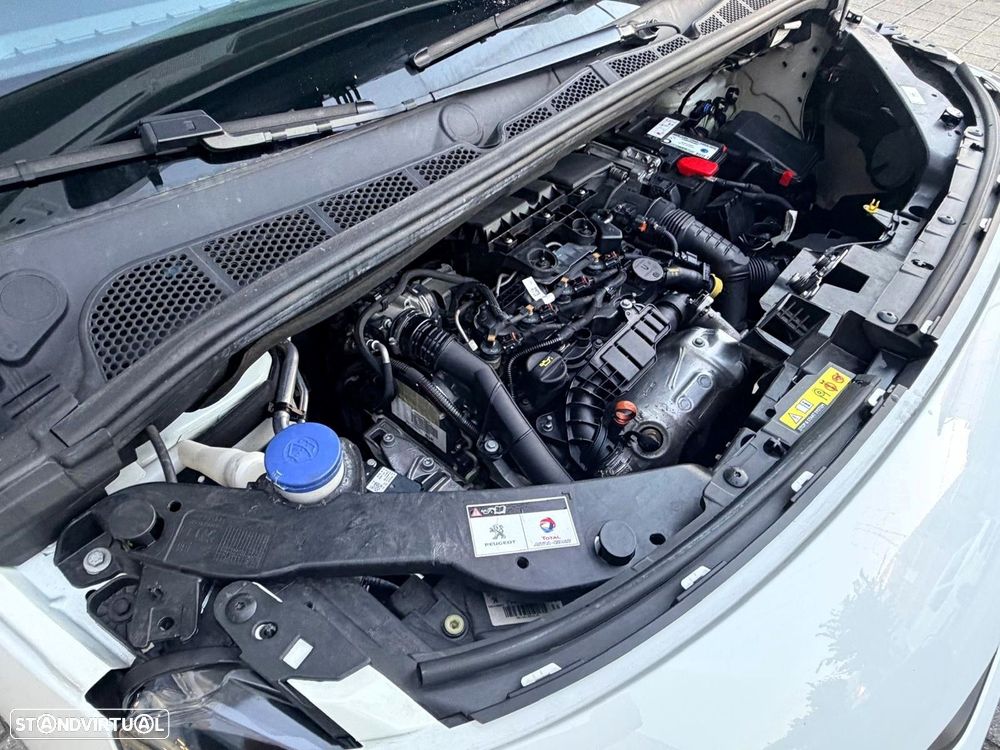 Peugeot Partner 1.5 BlueHDi Standard EAT8 - 29
