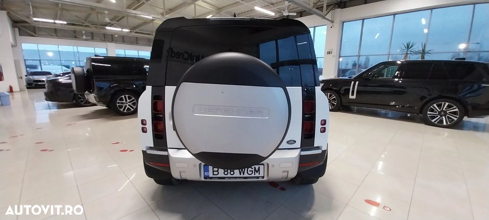 Land Rover Defender - 4