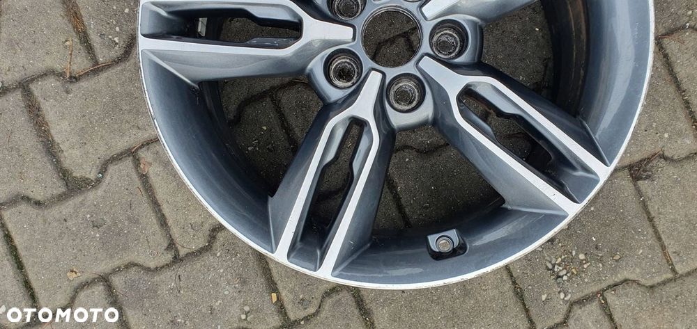 Hyundai Felga aluminiowa 18" - 3