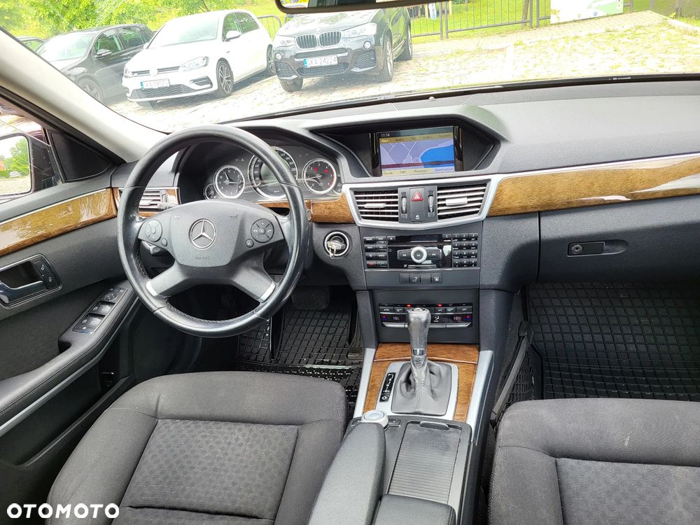 Mercedes-Benz Klasa E 220 CDI DPF BlueEFFICIENCY Automatik Elegance - 7