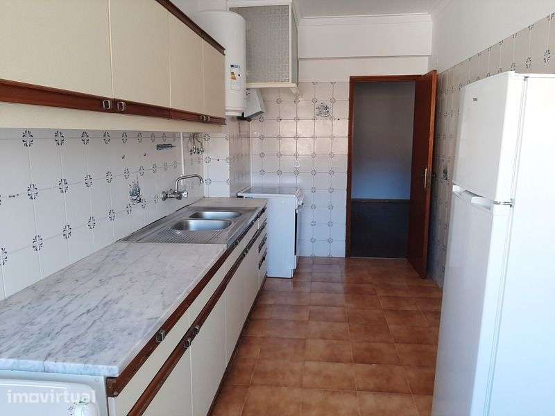 Apartamento T2 em Mem Martins - Grande imagem: 3/16