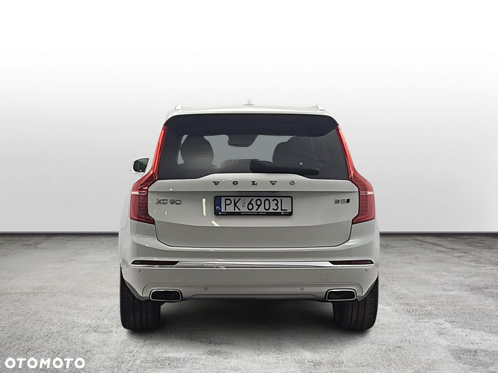 Volvo XC 90 - 4